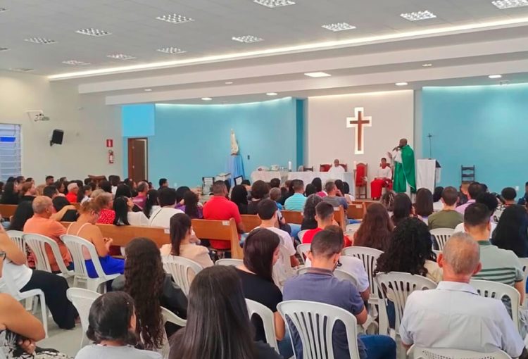 Igreja Comunidade Nossa Senhora de Fátima